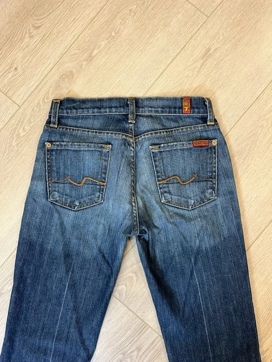 7 FOR ALL MANKIND Bootcut Women’s Jeans - FREE SHIPPING on Bundles $85+ - Picture 8 of 15